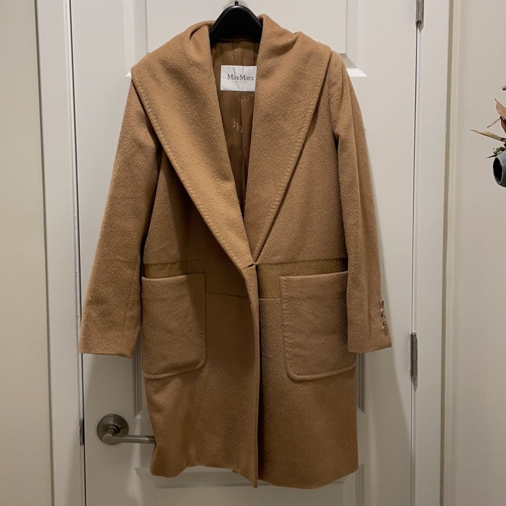 MaxMara camel coat - Picture 2 of 10